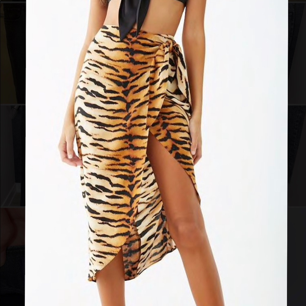 Tiger Print Tulip-Hem Skirt/ Sarong/ Cover Up